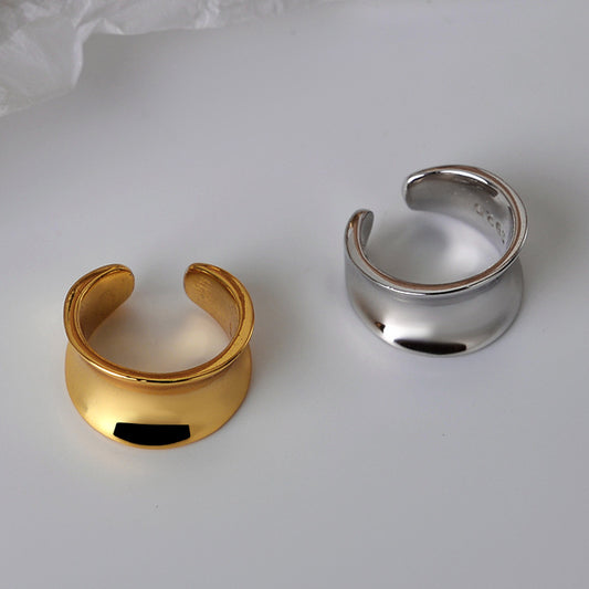 Korean Minimalist S925 Silver Glossy Ear Clip – No Piercing Needed