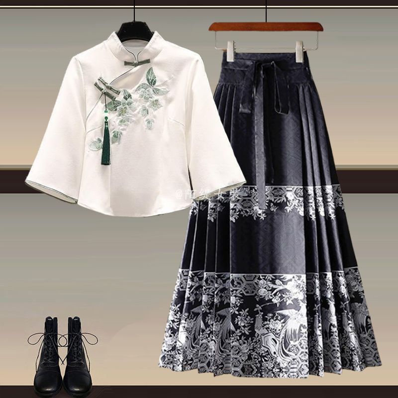 Elegant New Chinese-Style Hanfu Two-Piece Set with Horse-Face Skirt (M–4XL)