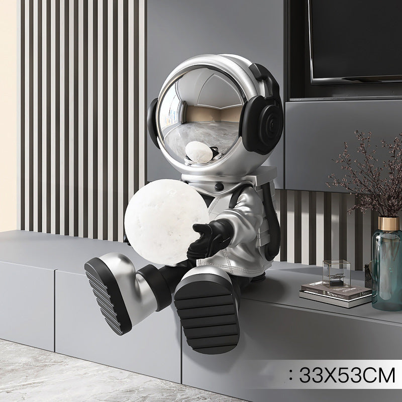 Luxury Astronaut Ambient Lamp – Designer Space-Inspired Home Décor Light