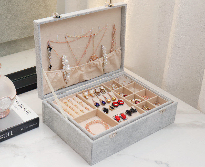 Luxury European Leather Jewelry Box – Elegant Storage Case for Rings & Accessories