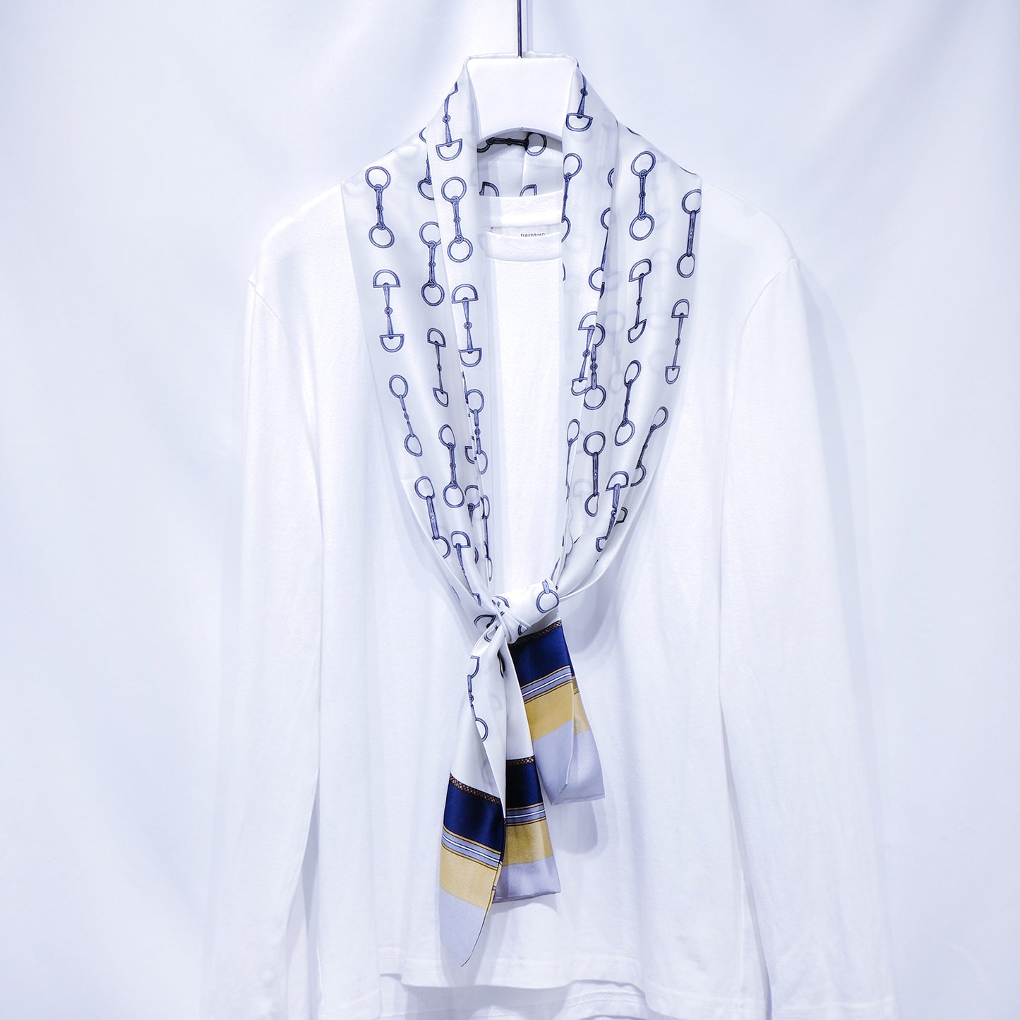 Scarf in spring, summer and autumn