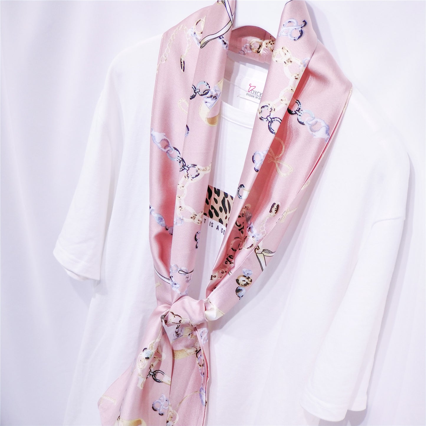 Scarf in spring, summer and autumn