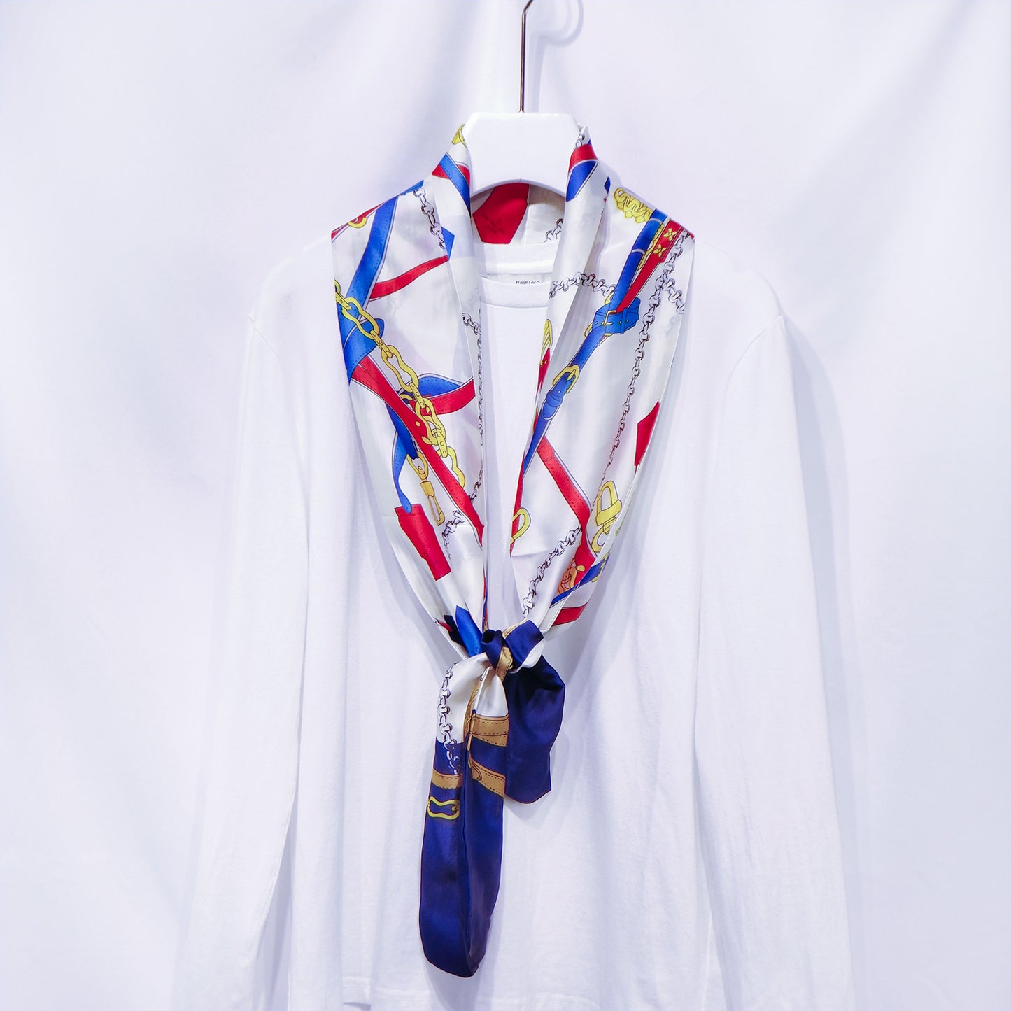 Scarf in spring, summer and autumn