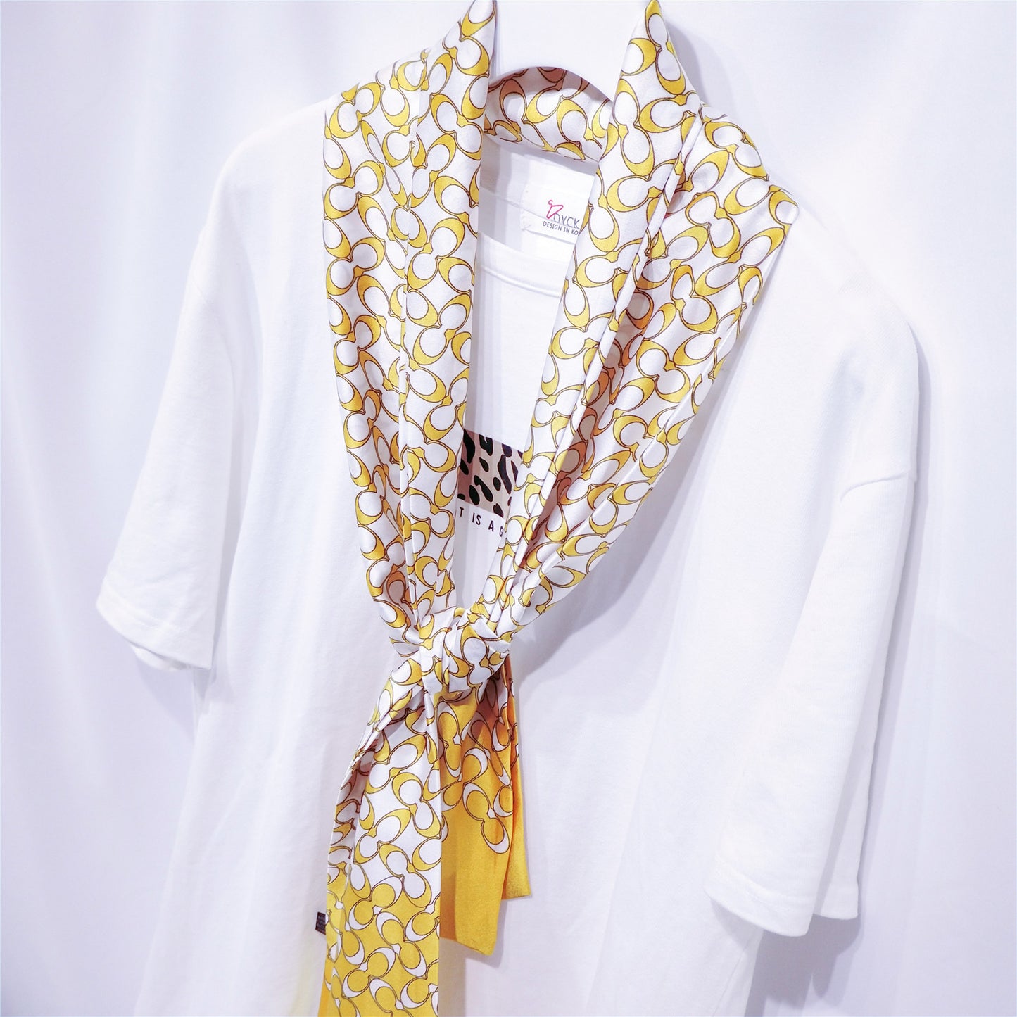 Scarf in spring, summer and autumn
