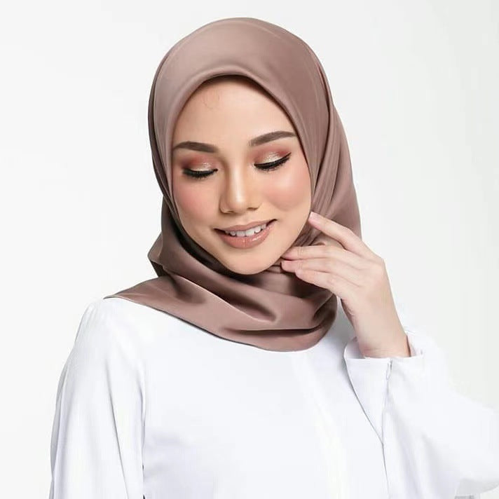 Elegant Satin Imitation Silk Shawl – Lightweight Ladies Headscarf