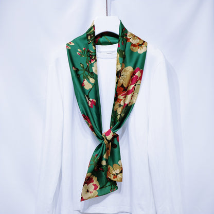Scarf in spring, summer and autumn