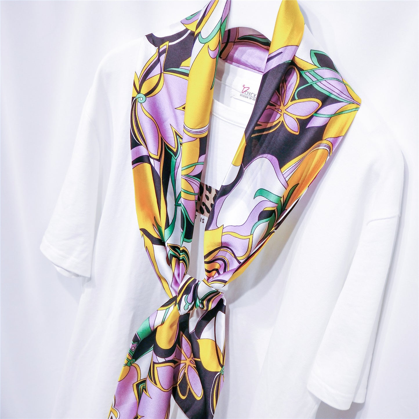 Scarf in spring, summer and autumn