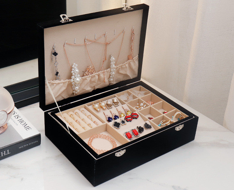 Luxury European Leather Jewelry Box – Elegant Storage Case for Rings & Accessories