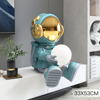 Luxury Astronaut Ambient Lamp – Designer Space-Inspired Home Décor Light