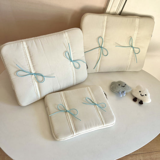 Cute Tablet Bag with Lace Bow – Laptop & iPad Sleeve